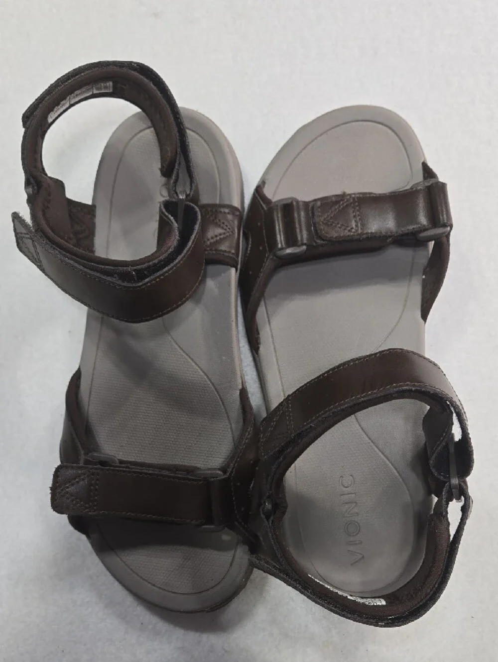 Vionic Canoe Leo Backstrap Sandal in Brown Leather